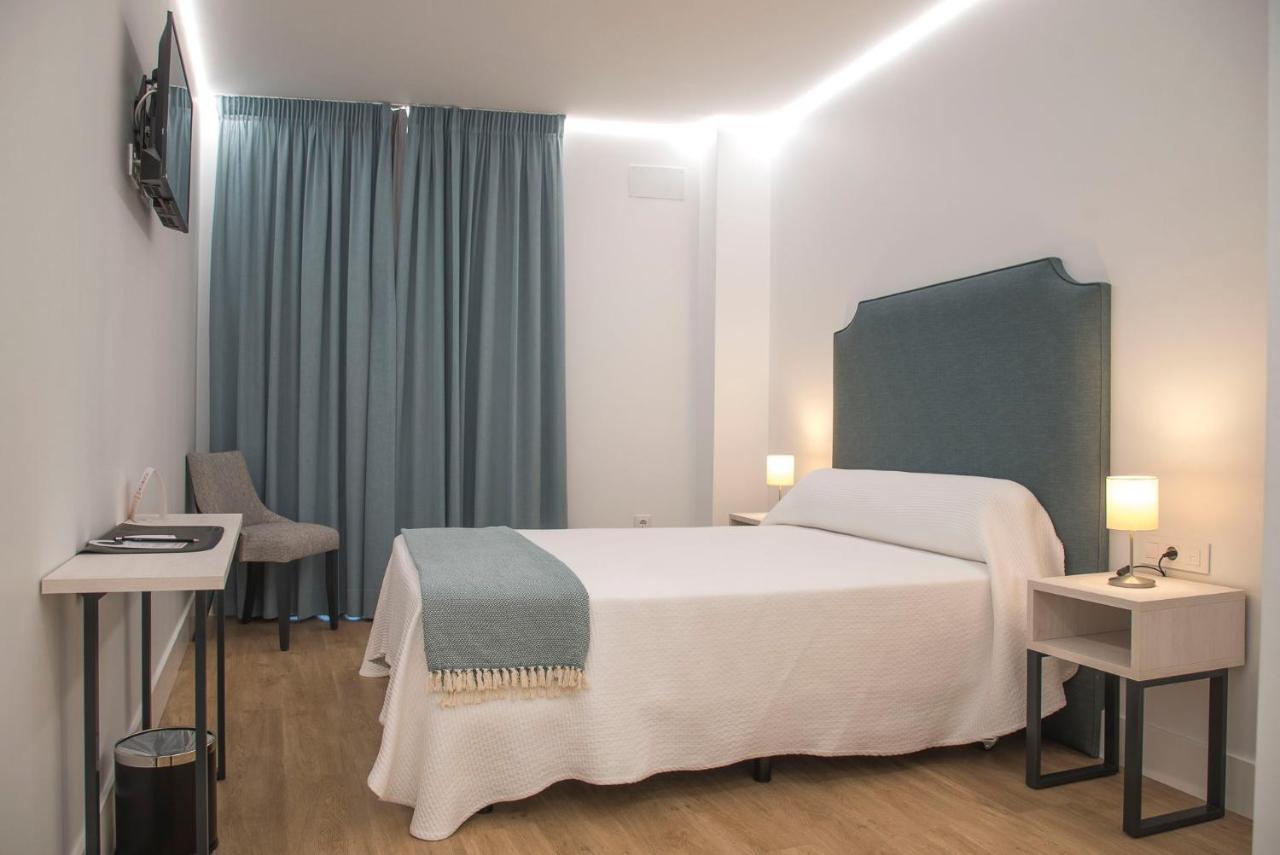 Gm Hotel Marchena Kültér fotó