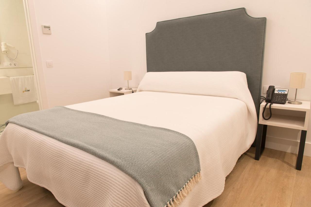 Gm Hotel Marchena Kültér fotó