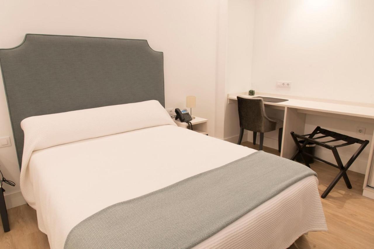 Gm Hotel Marchena Kültér fotó