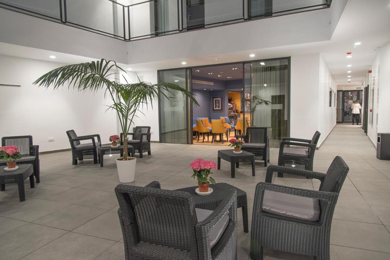 Gm Hotel Marchena Kültér fotó
